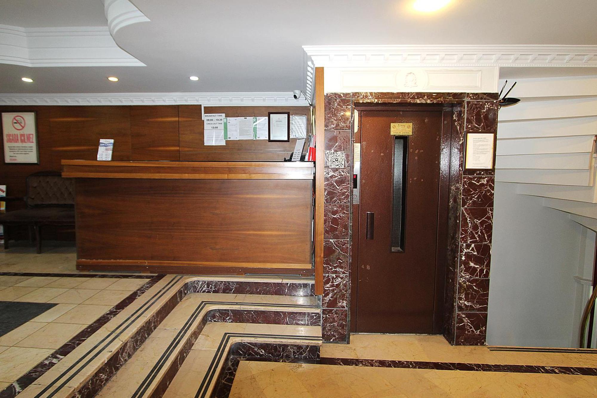 Lyon Hotel Istanbul — Photos 1